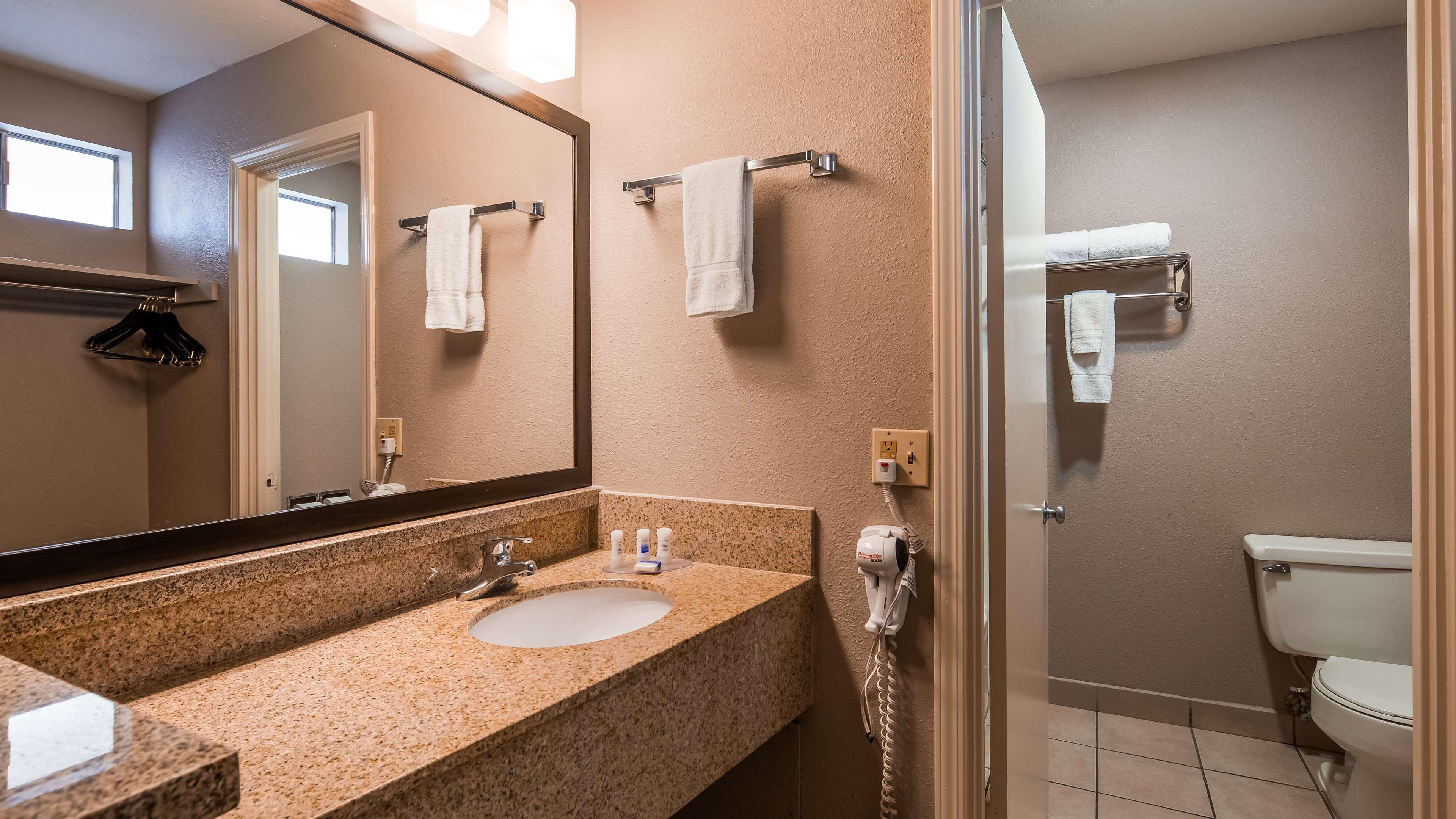 Best Western Andersen'S Inn Санта-Нелла Экстерьер фото