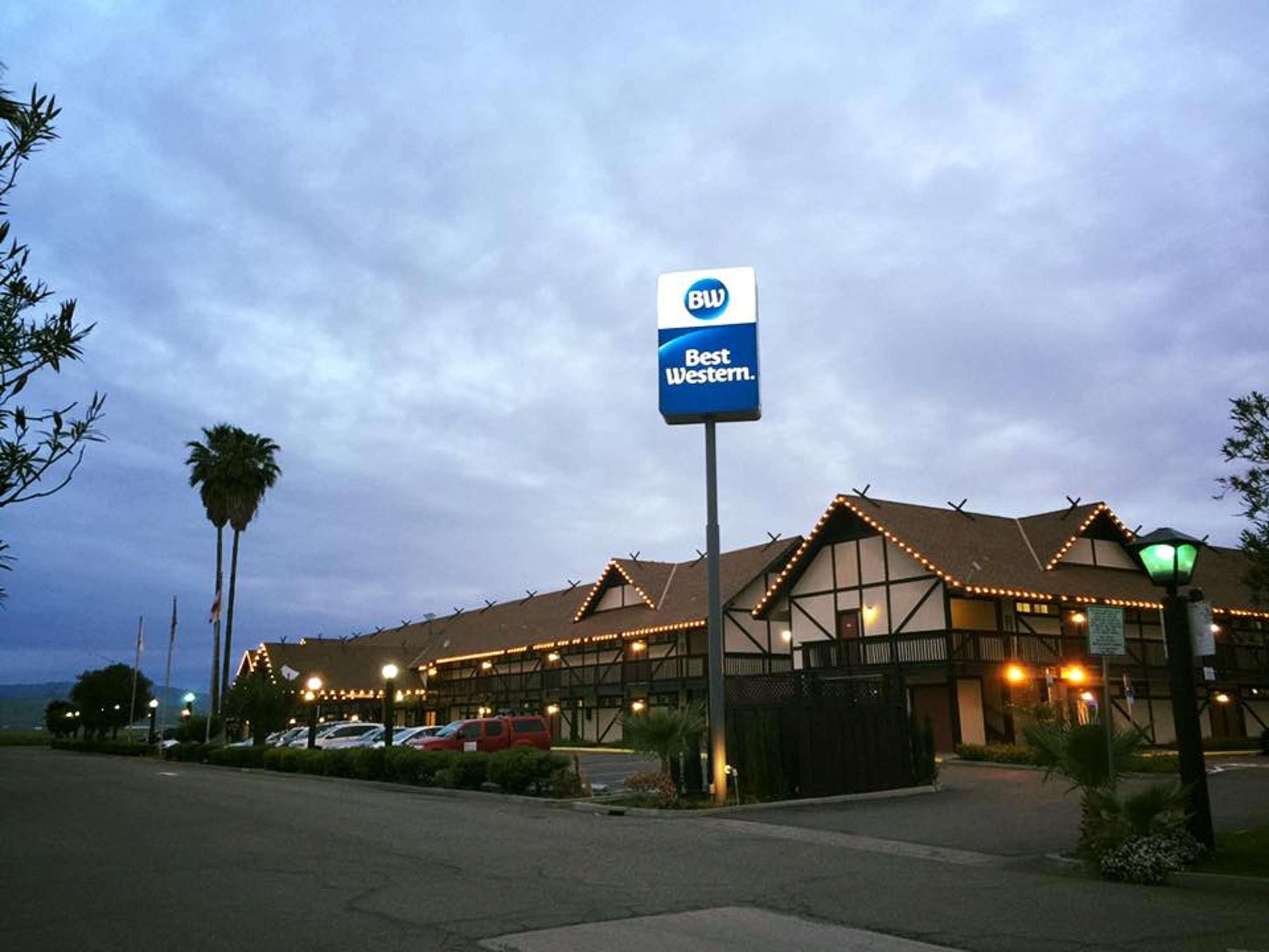 Best Western Andersen'S Inn Санта-Нелла Экстерьер фото